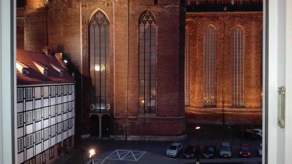 Apartment In Old Town - View Of Mariacki Church Gdansk Exterior photo